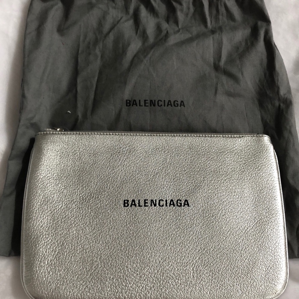 BALENCIAGA zipper pouch/clutch